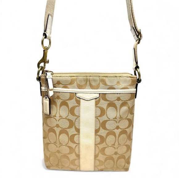 Coach Handbags - 🥥 Authentic Coach Signature Cream/Beige Crossbody Bag